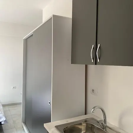 Arijons Rental * Sarandë